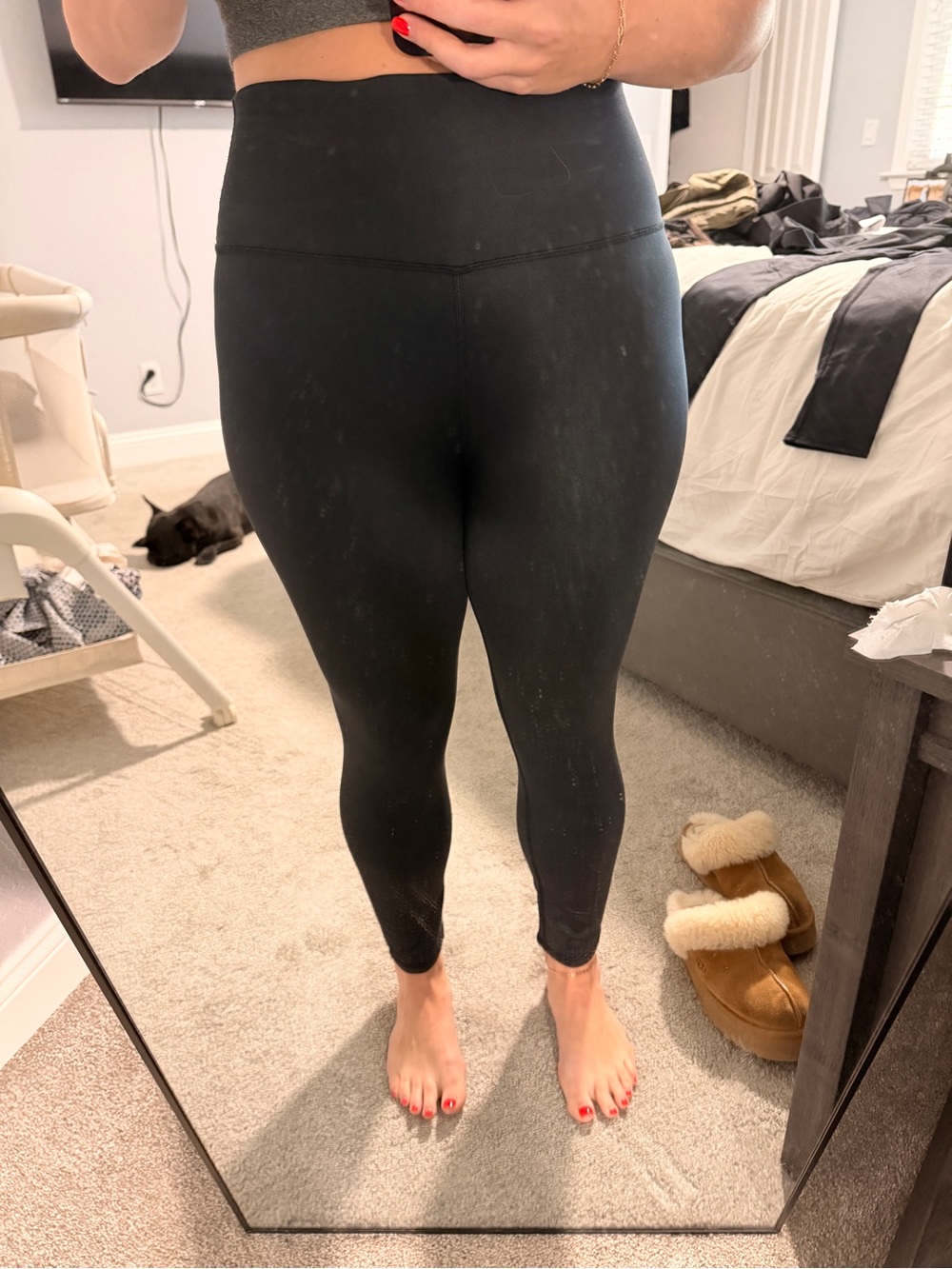 2 ALO Yoga airbrush Black High-Waist leggings - Picture 2 of 10